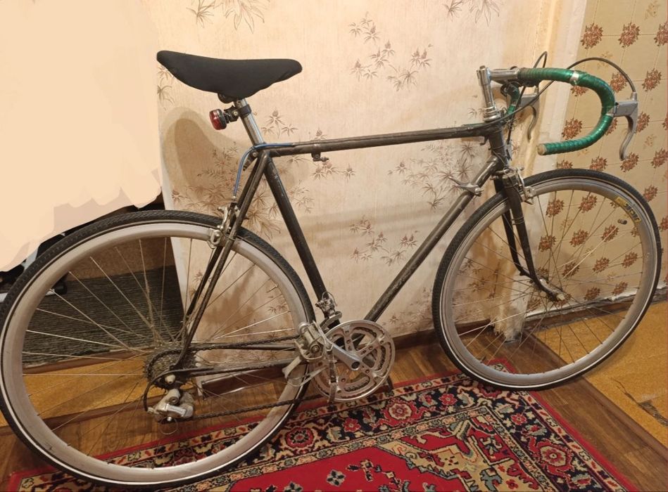 Продаётся спортивный велосипед, в хорошем состоянии.