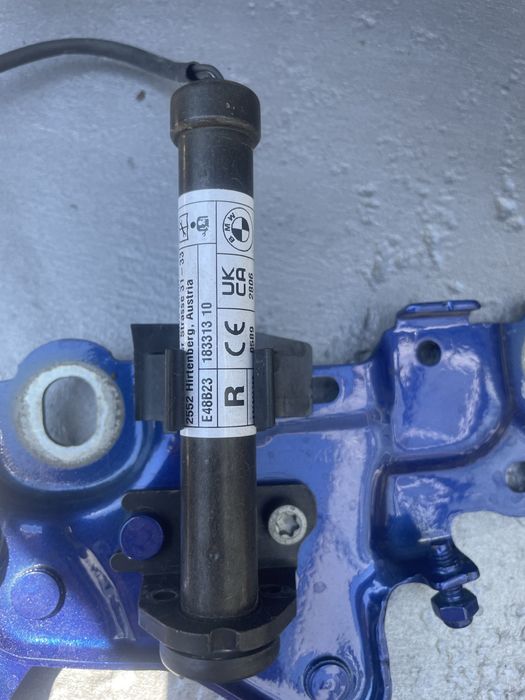 Панти преден капак БМВ Г20/ Г21 (panti bmw g20/ g21)