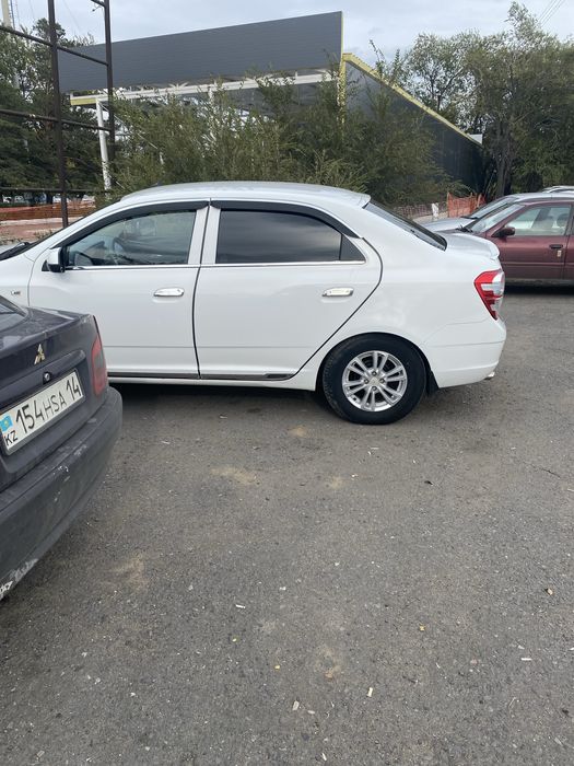 Продам  машину кобалть