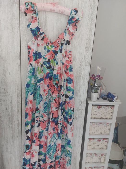 Цветна рокля XS-S размер.