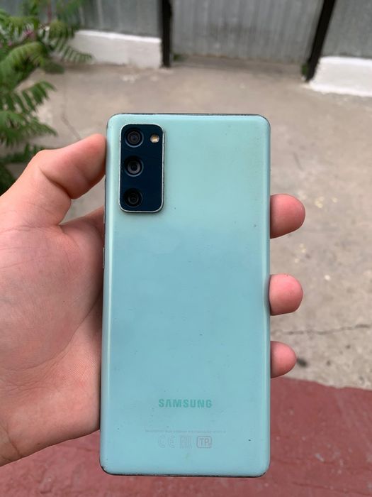 Самсунг s20fe 128