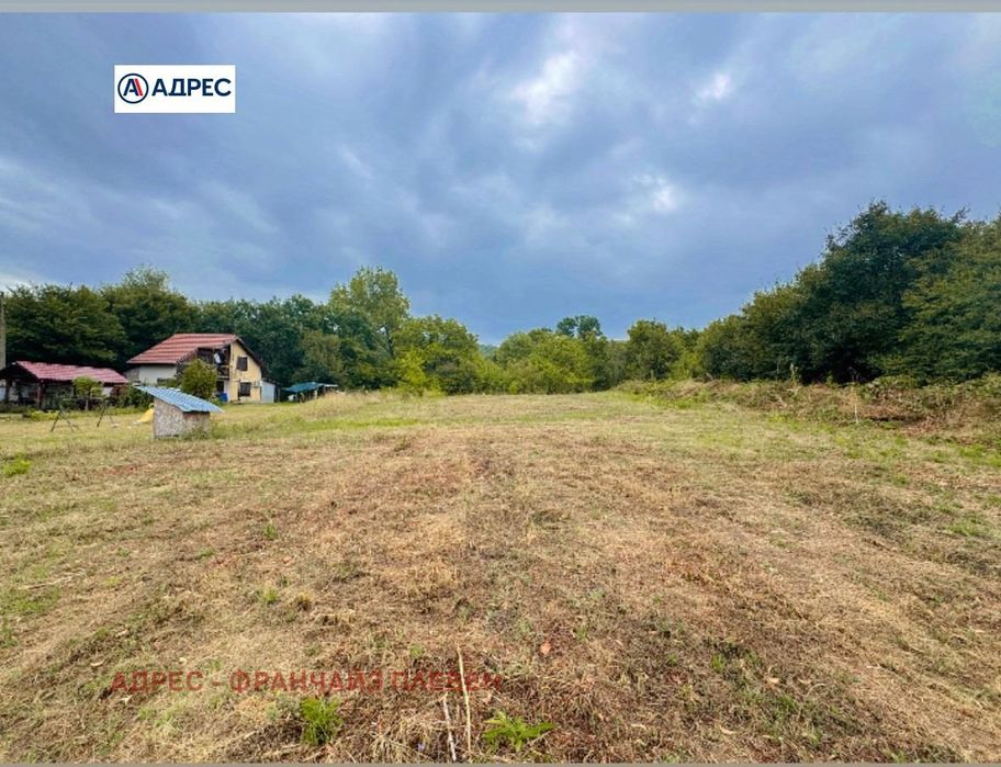 Парцел в Враца-Студентски град площ 1657 цена 25565