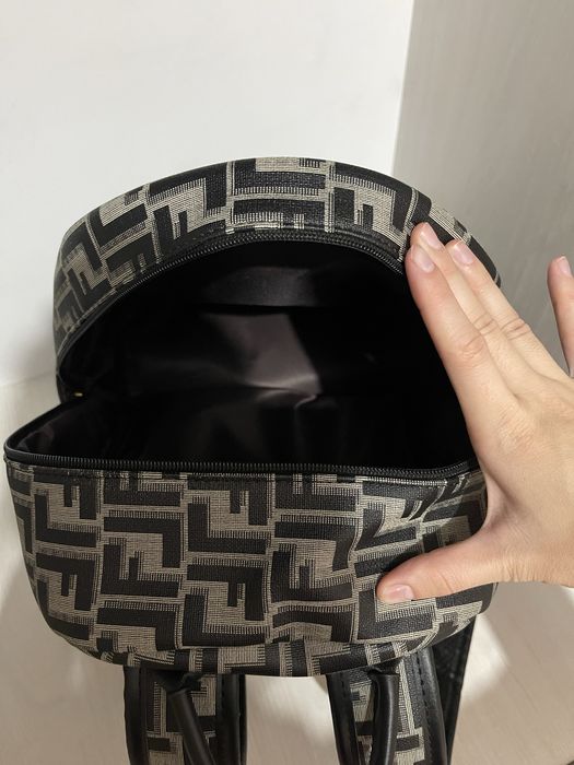 Рюкзак сумка Фенди