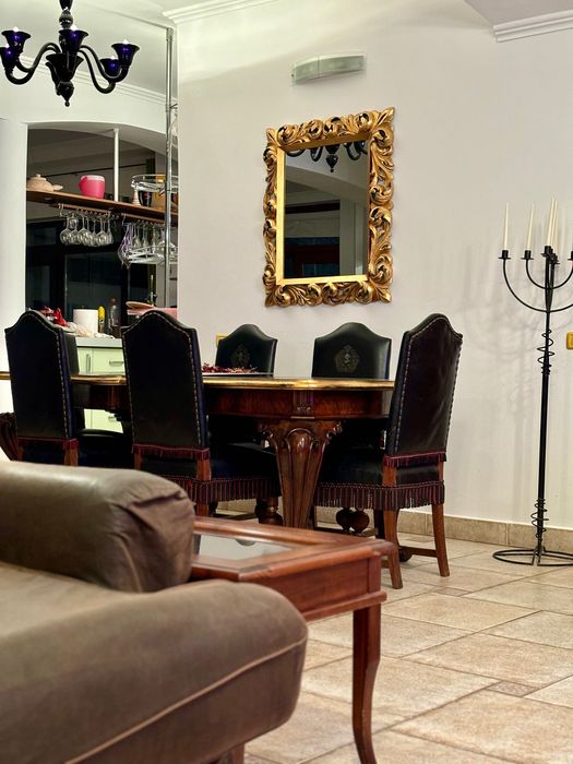 Casă 500 mp cu teren 1 hectar și piscină 100 mp – Ghioroc, jud. Arad