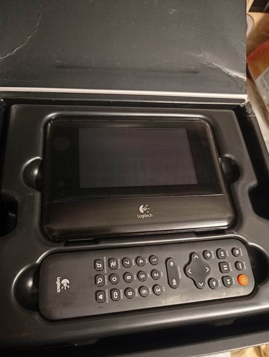 Logitech squeezebox touch