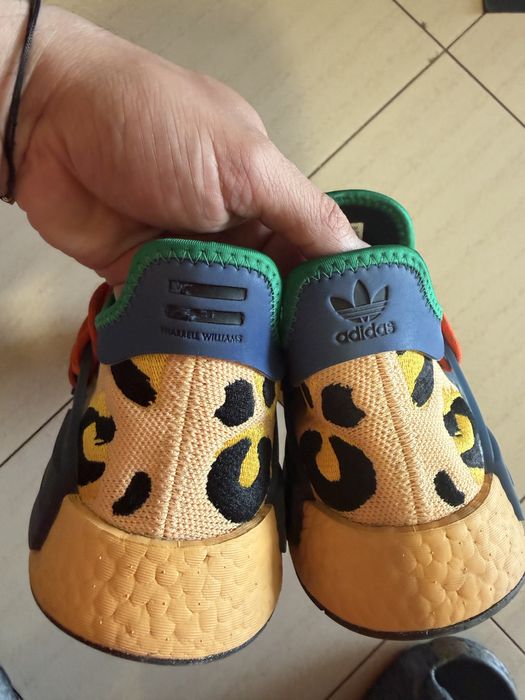 Маратонки Adidas Pharrell Williams