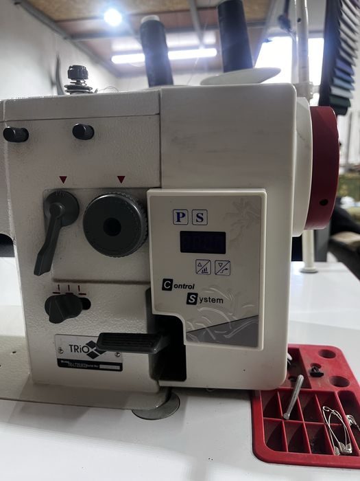 Продам машинку зиг заг