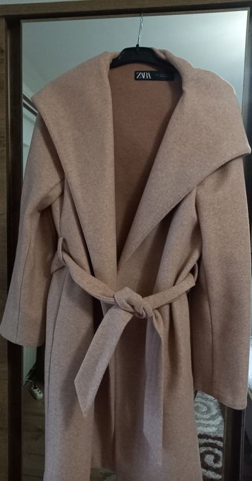 Paltoane Zara,impecabile