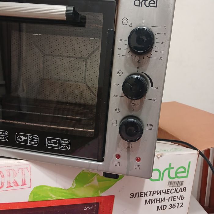 Настольная электропечь Artel MD 3618 E объемом 36 литров.