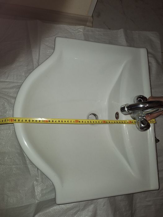 Мивка за баня със смесител