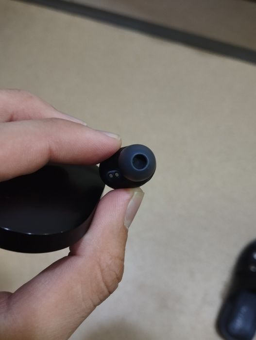 Mi Airdots yaxshi holatda