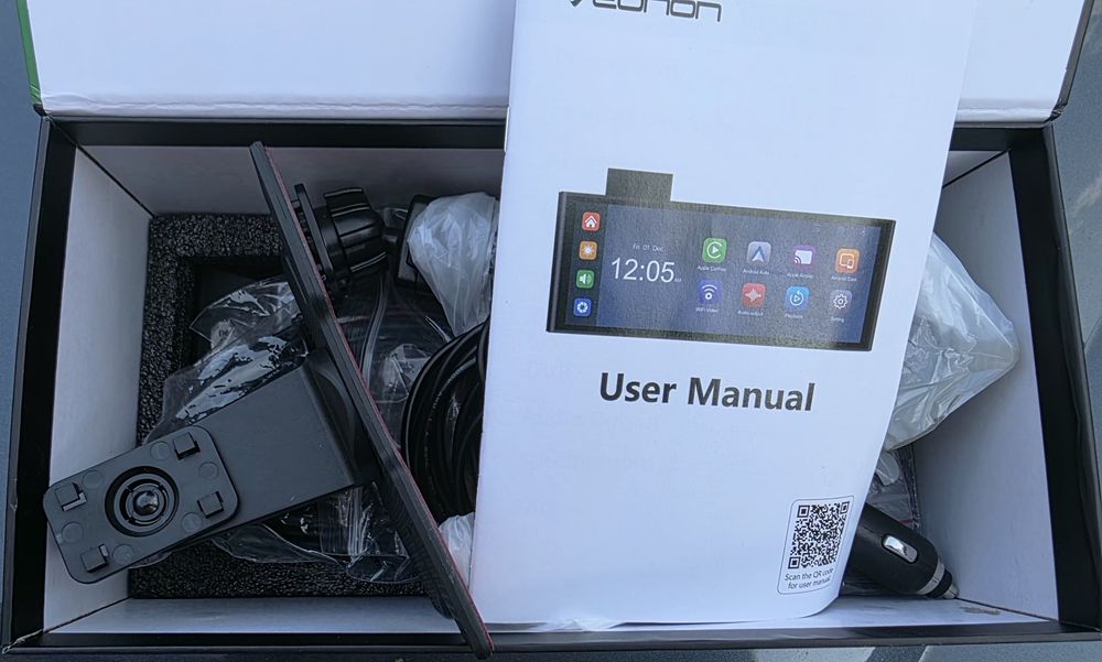 Navigație Auto Portabilă Eonon P4 cu Dashcam 4K și CarPlay- include Camera mansalier
