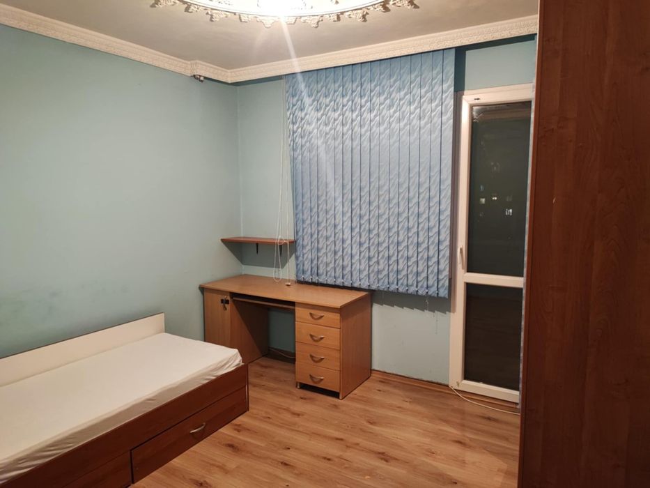 Дава се под наем Двустаен апартамент в Плевен, Сторгозия - 60 кв.м за 178.5 € - Снимка #2