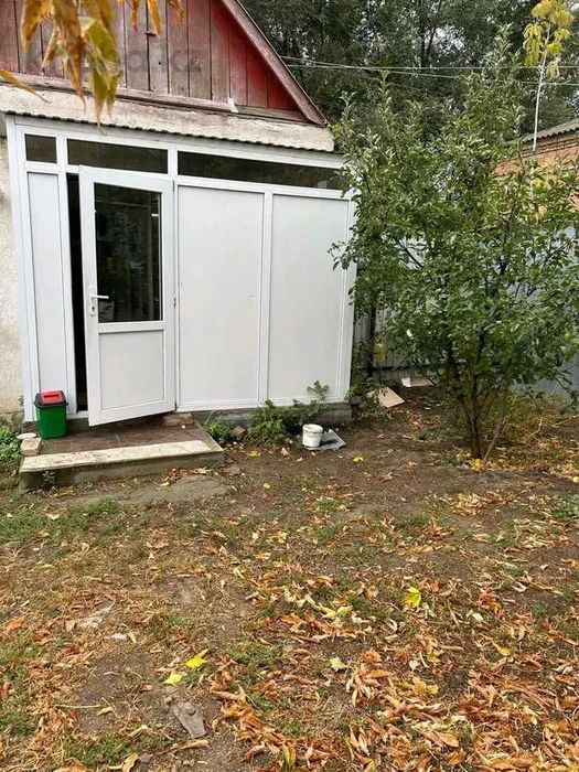 Продам отдельный дом в общем дворе