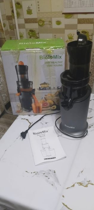 Соковыжемалка марки BIOLOMIX