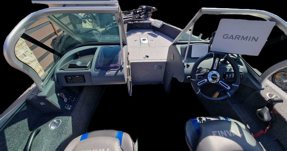 Barca Aluminiu Finval 475 Evo DC cu motor Yamaha 100CP si peridoc