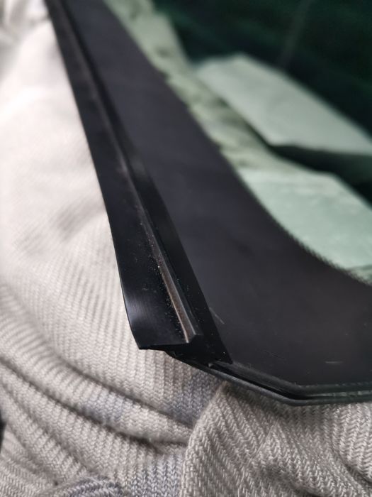 Хайлендер, Highlander - стекло лобовое