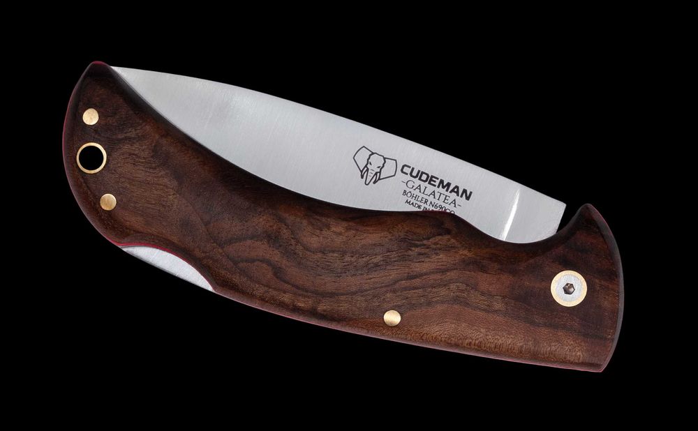 Briceag Cudeman Galatea, maner lemn nuc, lama otel N690Co