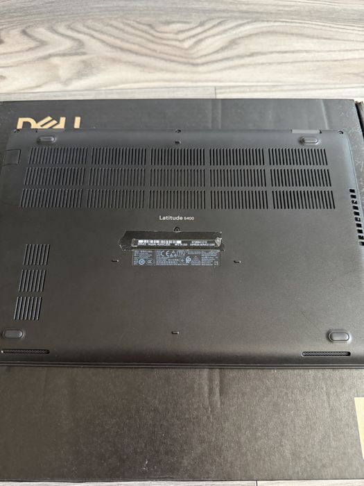 Laptop Dell Latitude 5400 | i7 Gen 8 | 16 GB RAM | 256 GB SSD | Impecabil