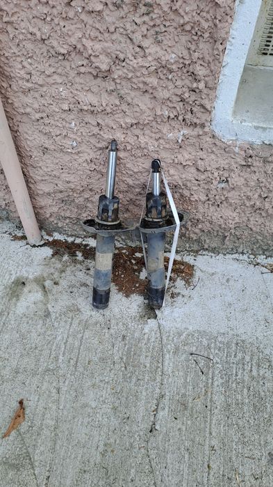 Амортисьори за Passat B8 2014 до 2020