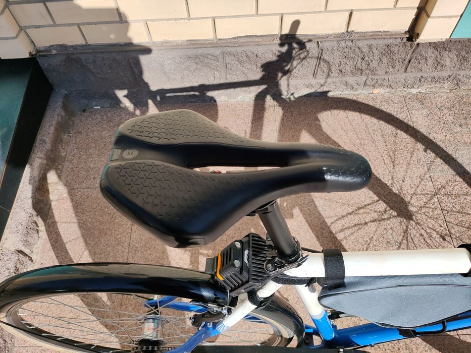 Велосипед городской Forward гревел ROCKFORD 28