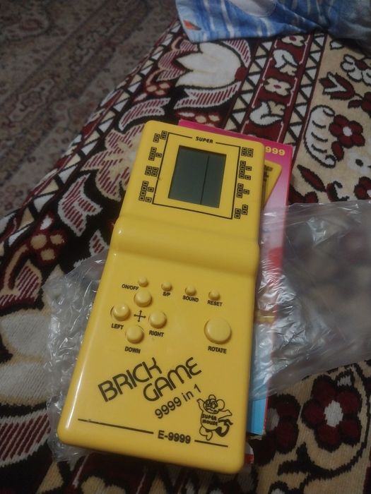 Продам тетрис игровой