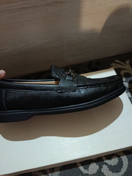 Продаются мужские туфли