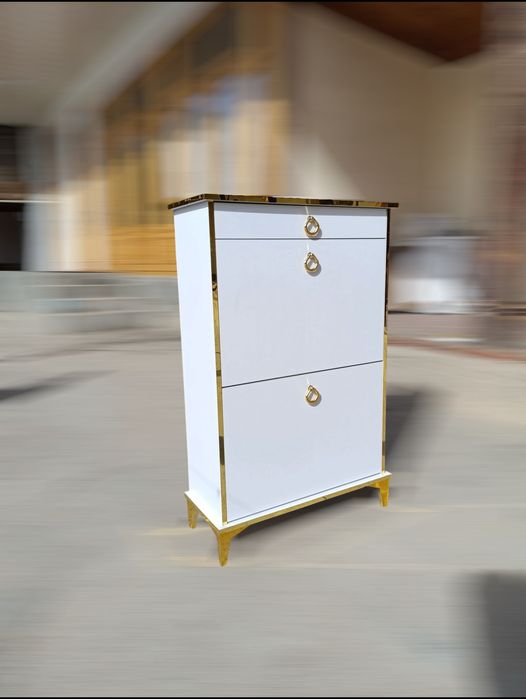 Obuvnitsa. Обувнитса