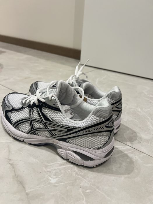Asics маратонки
