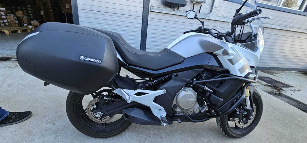 Motocicleta CF MOTO 650 MT stare impecabila