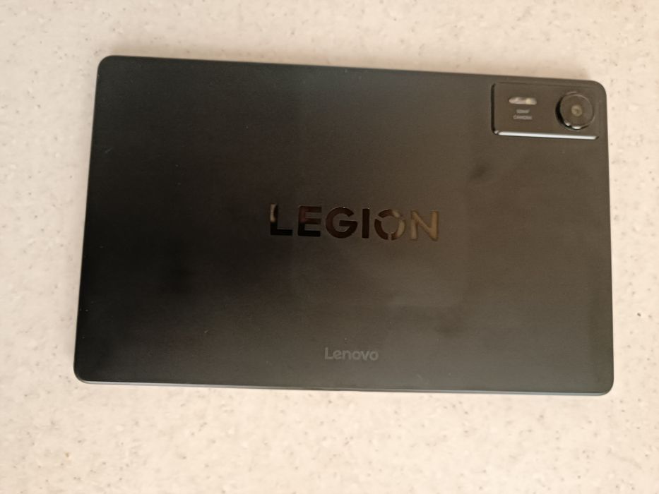 Lenovo legion y 700 gen4