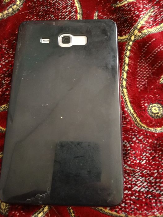 Продам рабочий планшет  5000