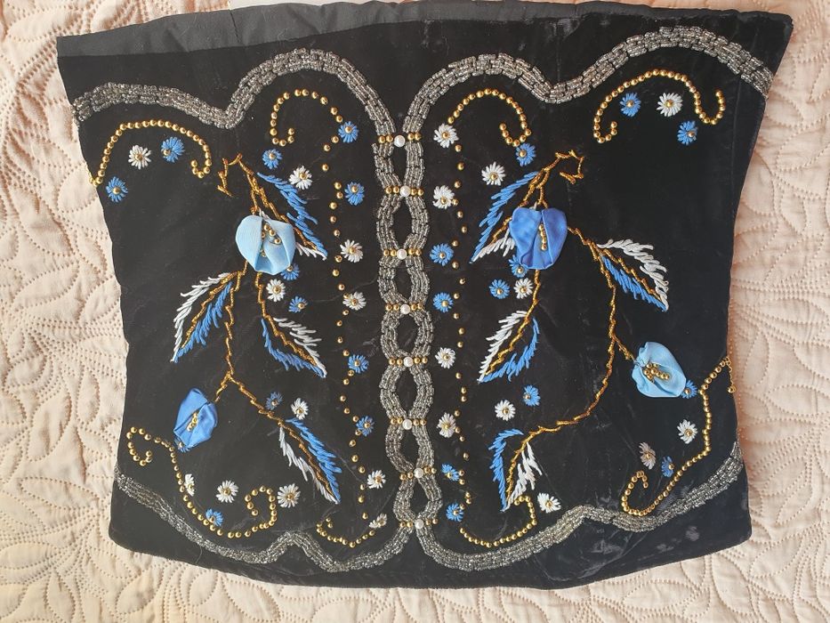 Vand corset catifea neagra cu aplicații manuale nou.