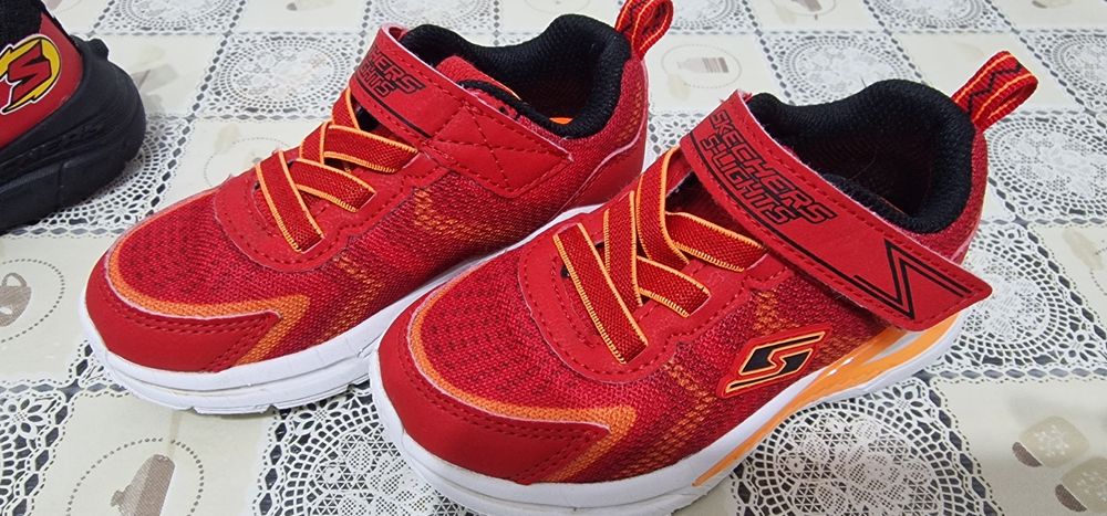 Adidași Skechers băiețel