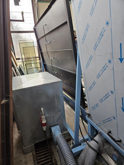 Masina de spalat geamuri termopane