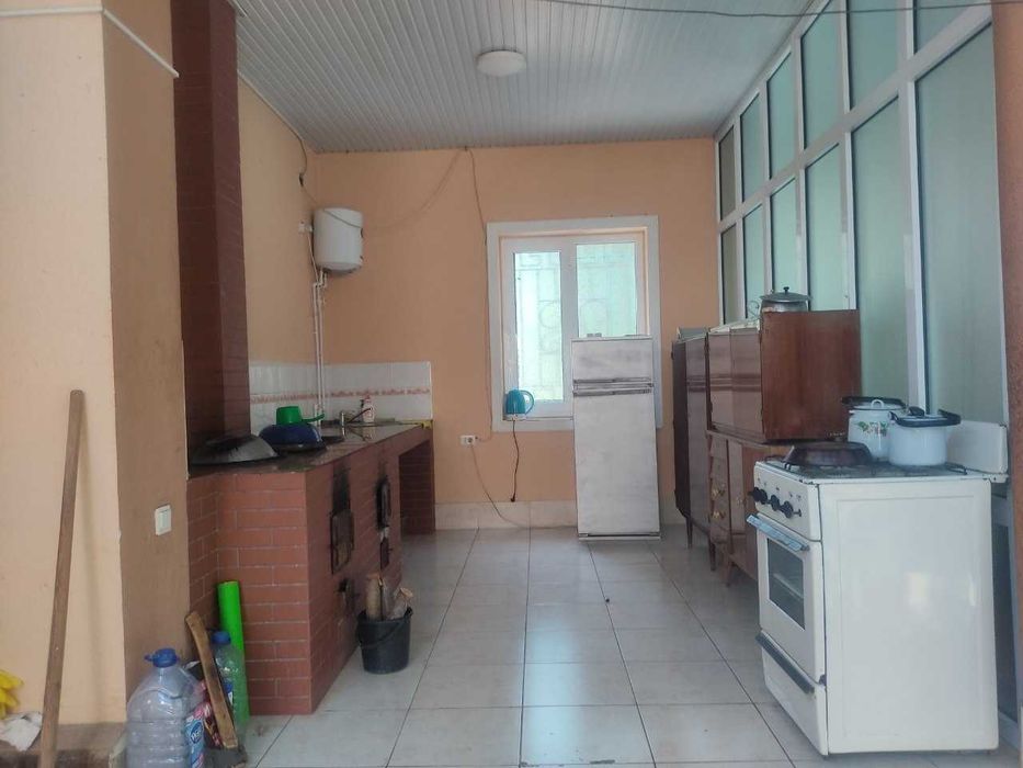 Чарвак, Продаётся дача  2 этажа,5 соток