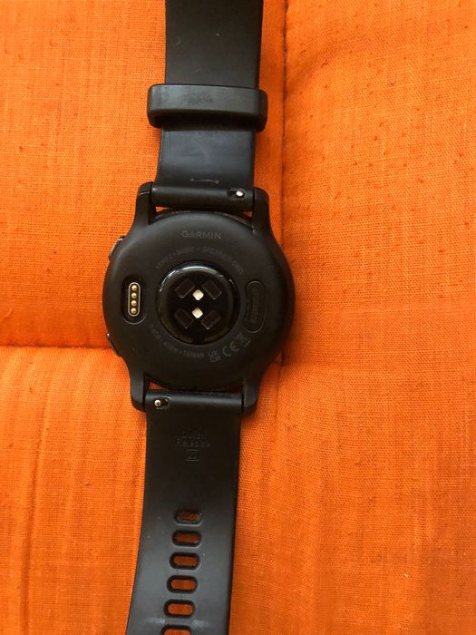 Часовник Garmin Venu 2