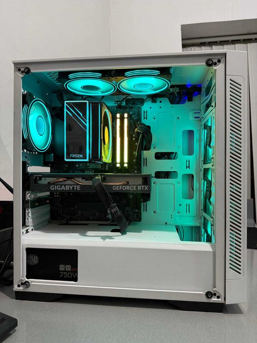 O'yinlar uchun Kuchli DDR5 Kompyuter