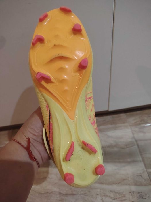 Бутони Nike номер 37, 5