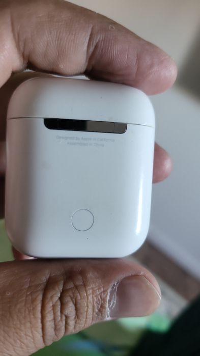 AirPods зарядная станция