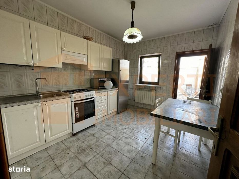 Oportunitate investitie – Casa 8 camere 13 Septembrie - Panduri