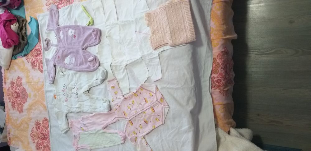 Лот За 10 лв. 0-3 месеца