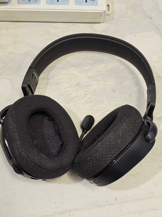 Casti  SteelSeries Arctis 7+ gaming bluetooth wirleess