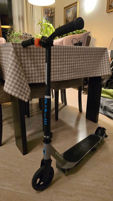 Детска електрическа тротинетка Micro