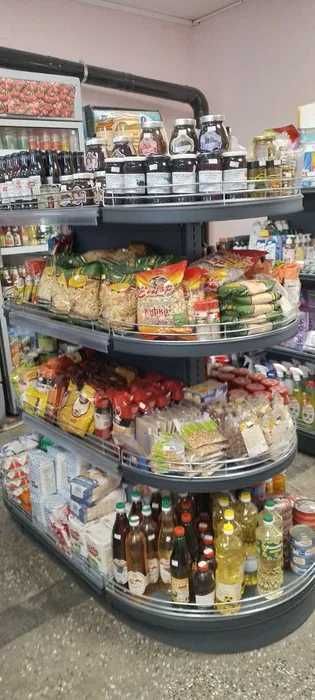 ПРОМО! Островен стелаж със заоблени рафтове