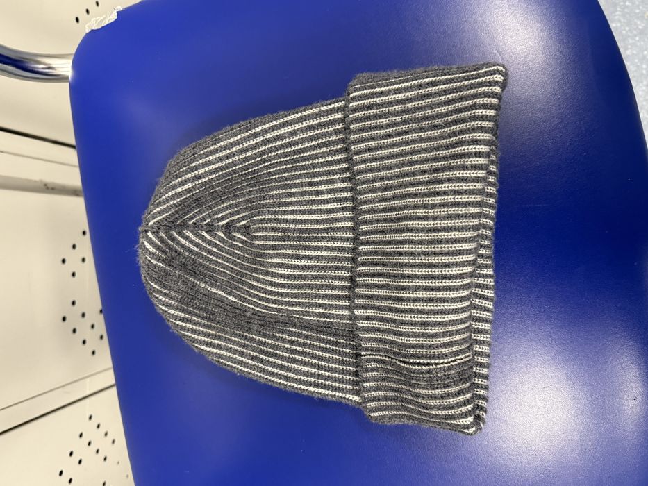 Шапка Emporio Armani