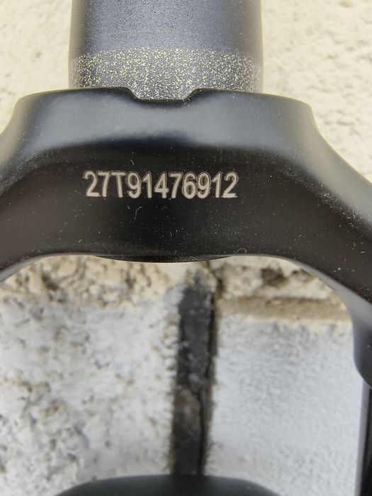 Вилка RockShox Yari RC Debon Air 29'' 160мм 15x110mm Boost