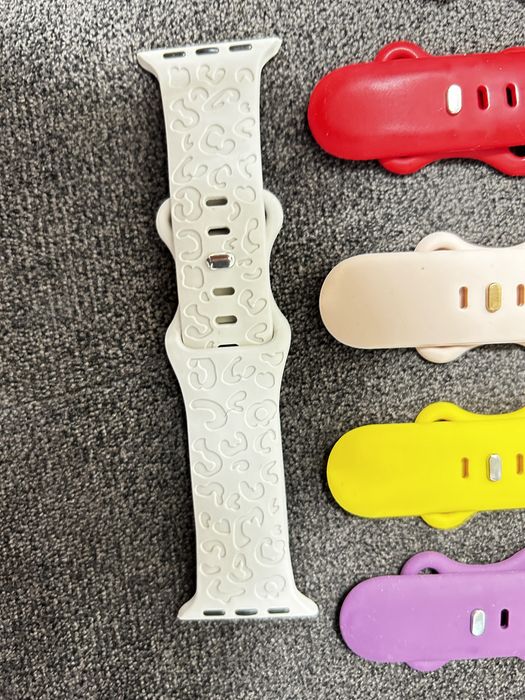 Каишки за Apple Watch , 13 каишки различни цветове, може и поотделно