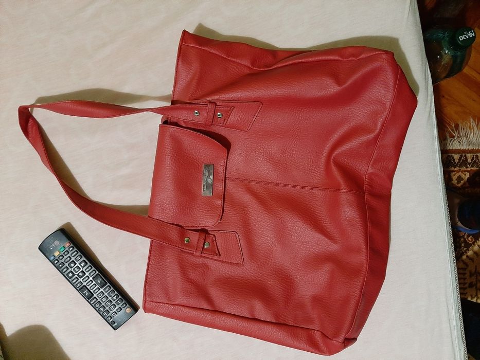 Дамска чанта