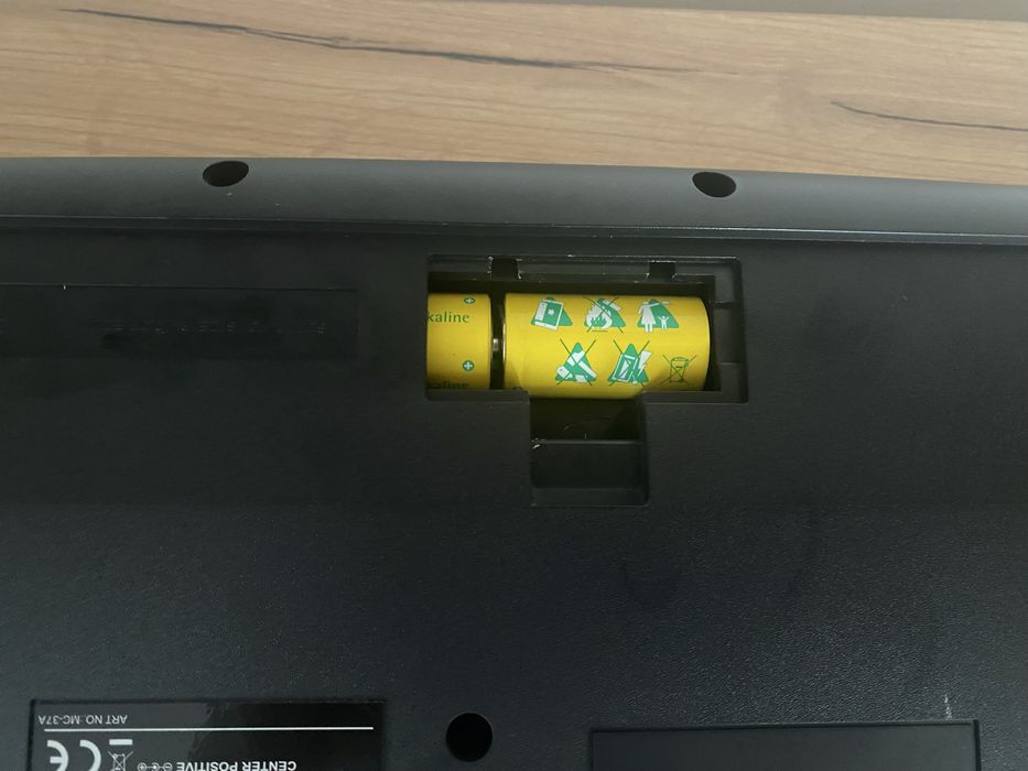 Orga Medeli MC374 – 61 clape, stare bună, ideală pentru înc